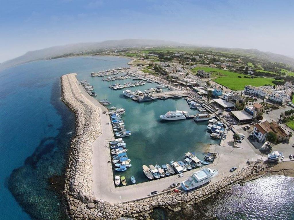 Paradise Blue Villa Pomos Exterior foto